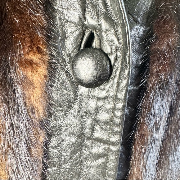 VINTAGE LEATHER JACKET OLD MONEY WINTER COAT LEATHER COAT WITH FUR TRIM SMALL - Picture 8 of 16